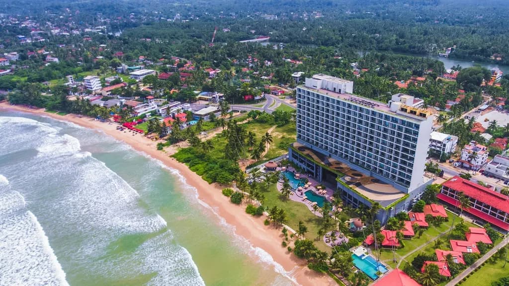 Resort Shoreline Experience