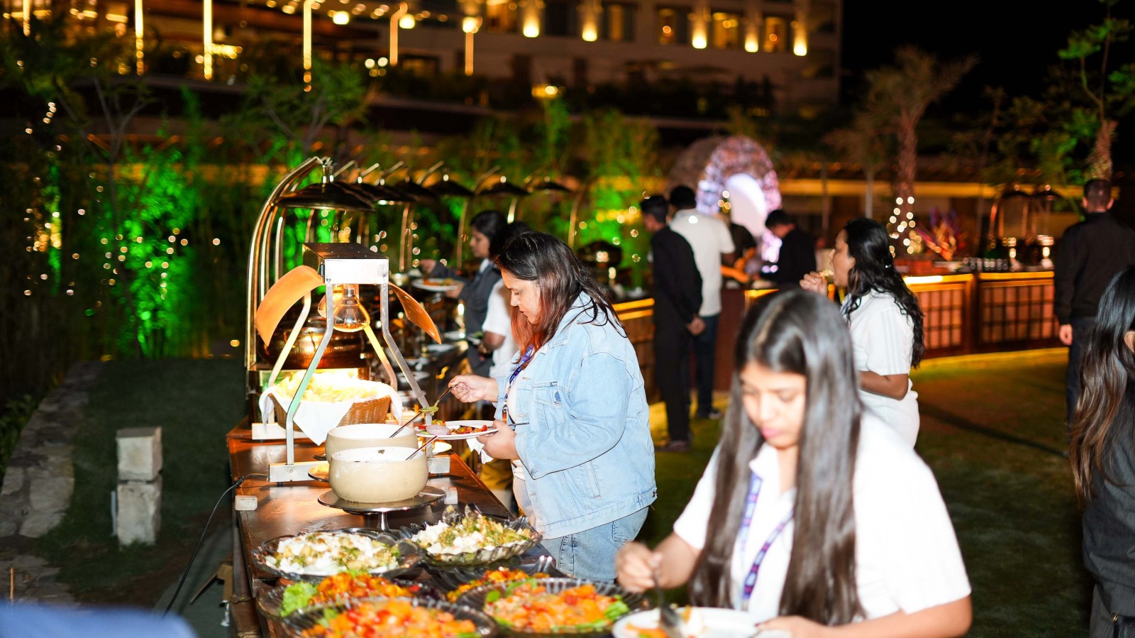 Corporate teams networking and evening programmes during a Jim Corbett region offsite