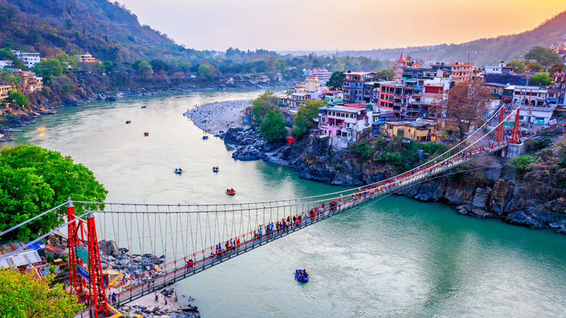 Lakshman Jhula and riverside culture — heritage and team experiences in Rishikesh